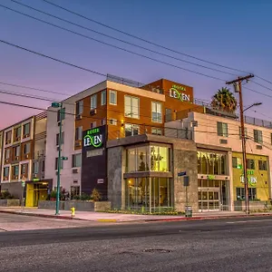 Lexen - North Hollywood Near Universal לוס אנג'לס