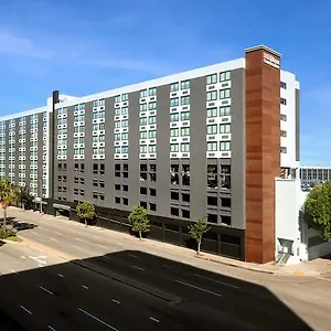 Hilton Garden Angeles Airport Otel